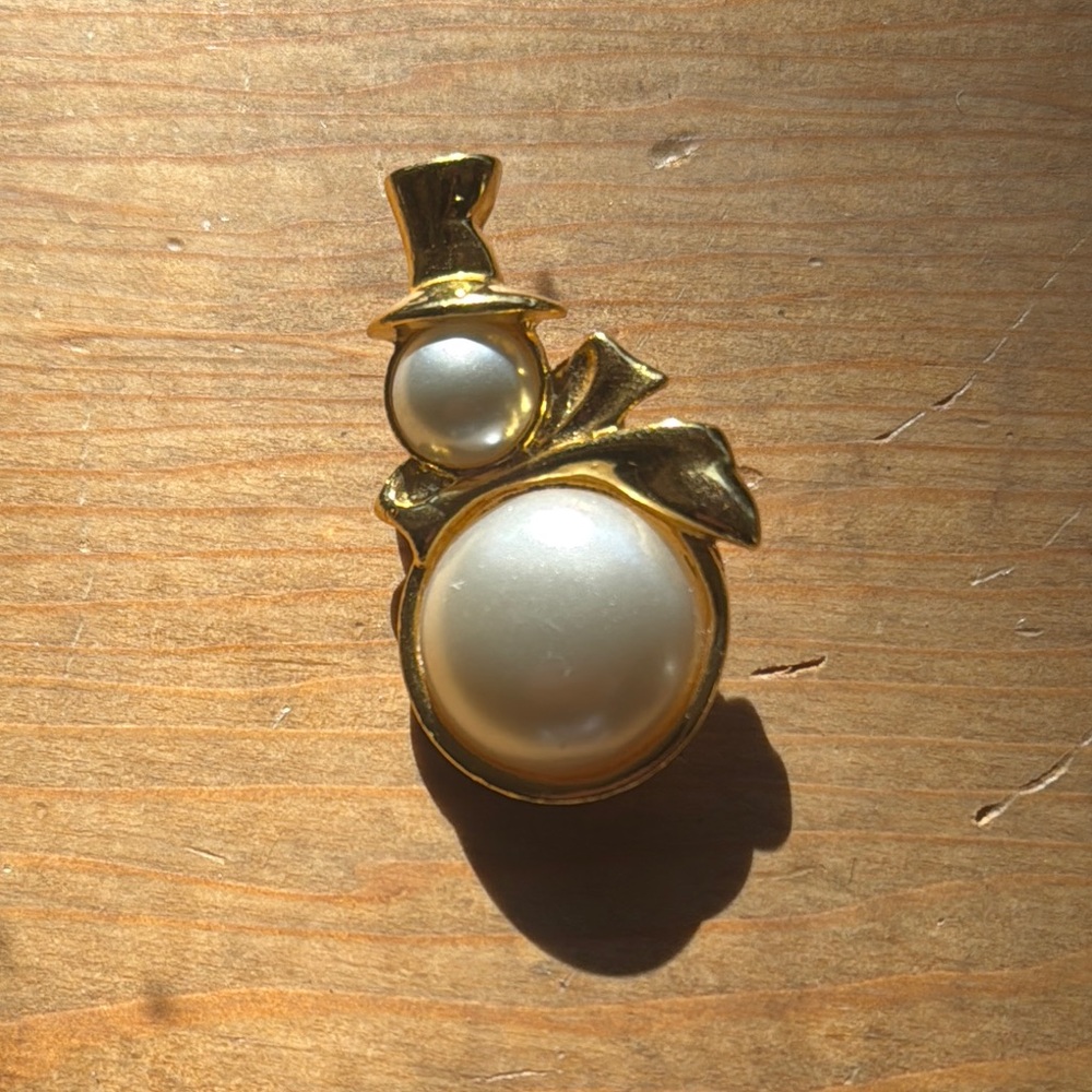 Vintage Gold Snowman Brooch with Pearls